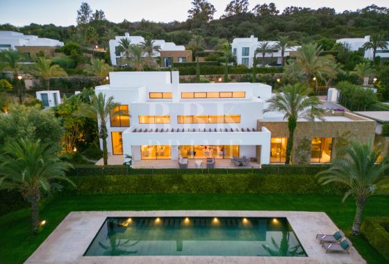 Villa · Available - Málaga