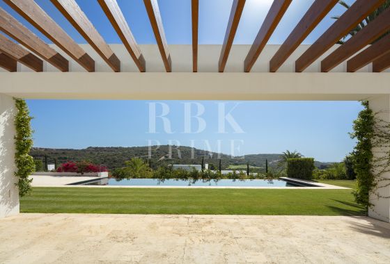 Villa · Available - Málaga