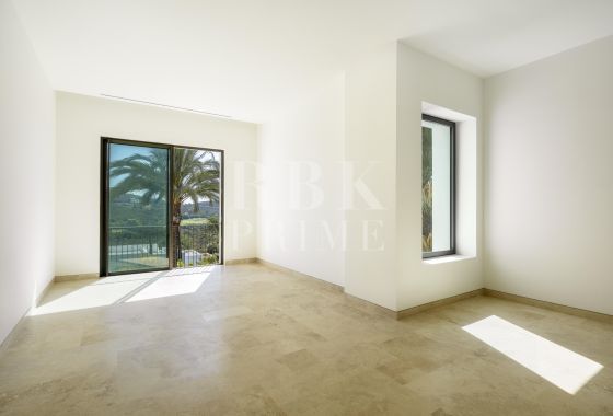 Villa · Available - Málaga