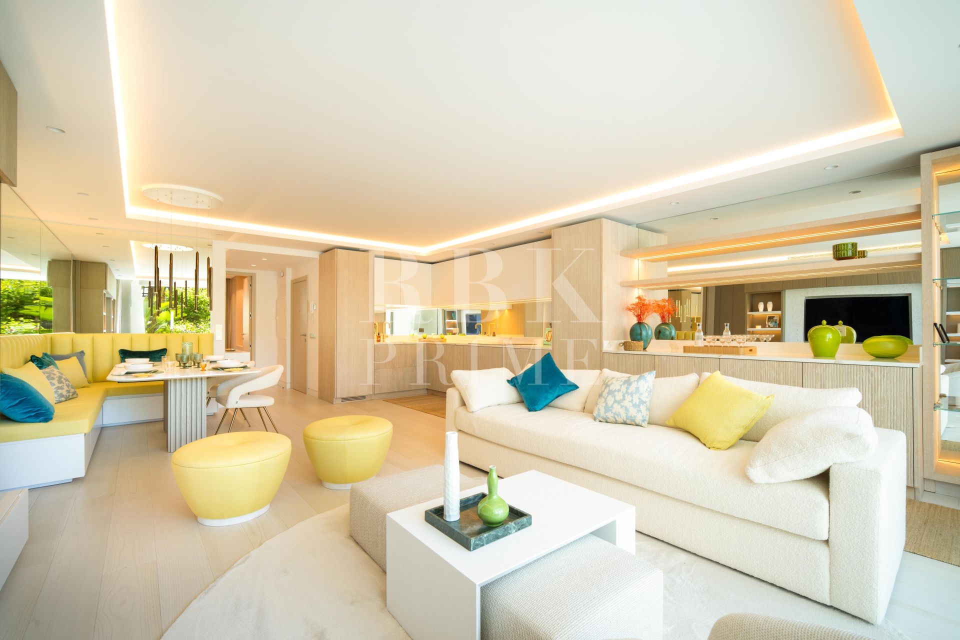 Available - Apartment - Marbella - Costa del Sol