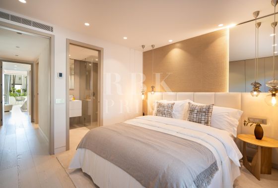 Apartment · Available - Marbella · Málaga