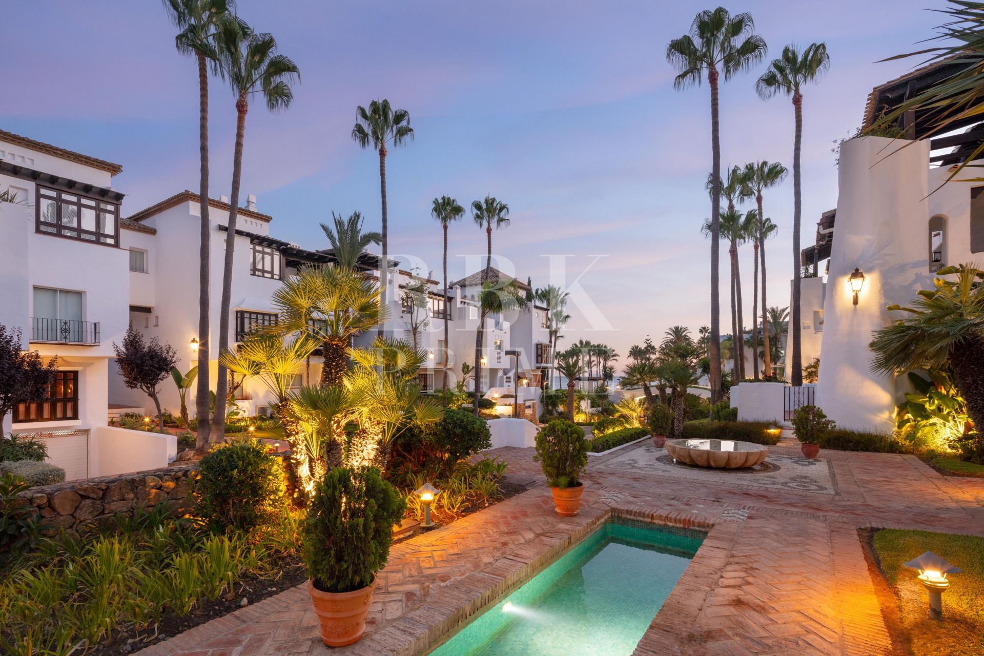 Available - Apartment - Marbella - Costa del Sol