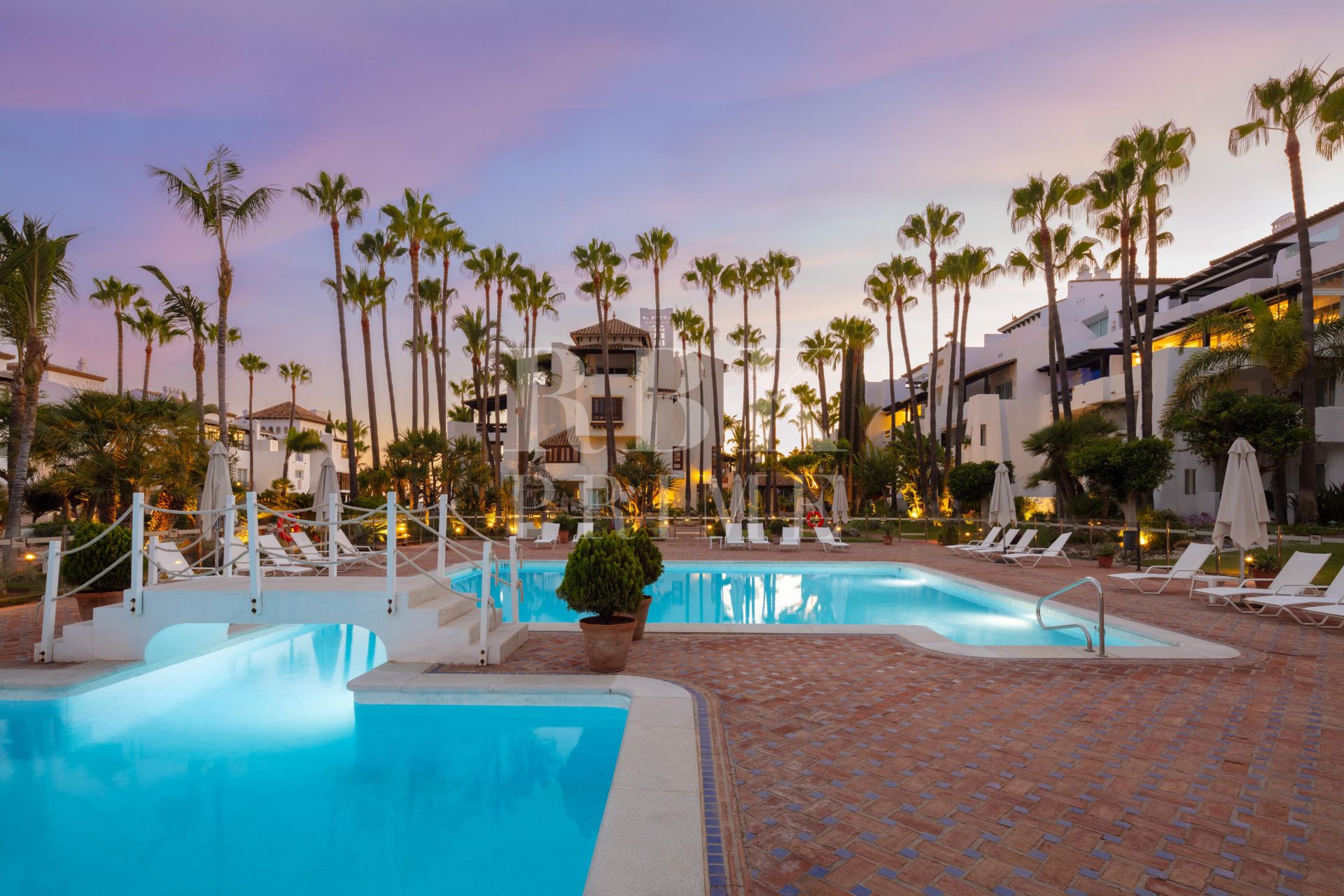 Available - Apartment - Marbella - Costa del Sol