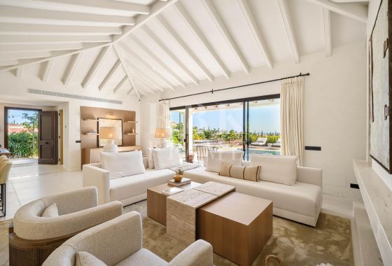 Villa · Available - Málaga