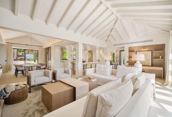 Villa · Available - Málaga