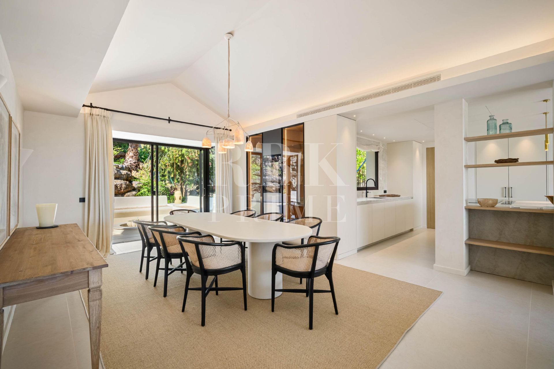 Available - Villa - Málaga - Costa del Sol