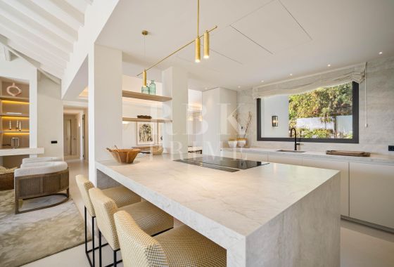 Villa · Available - Málaga
