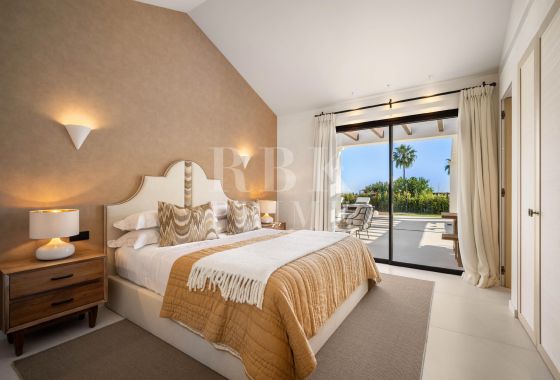 Villa · Available - Málaga
