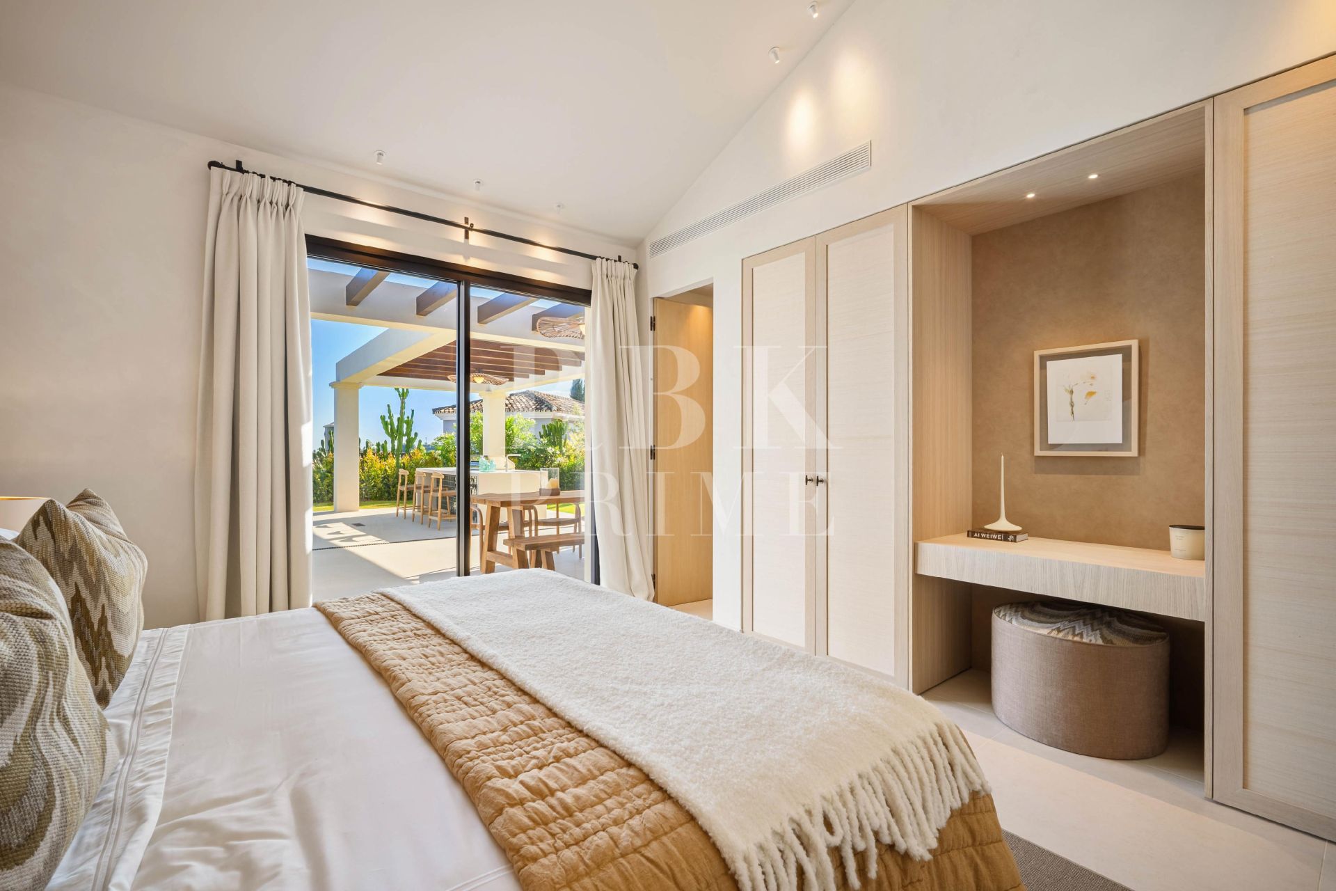 Available - Villa - Málaga - Costa del Sol