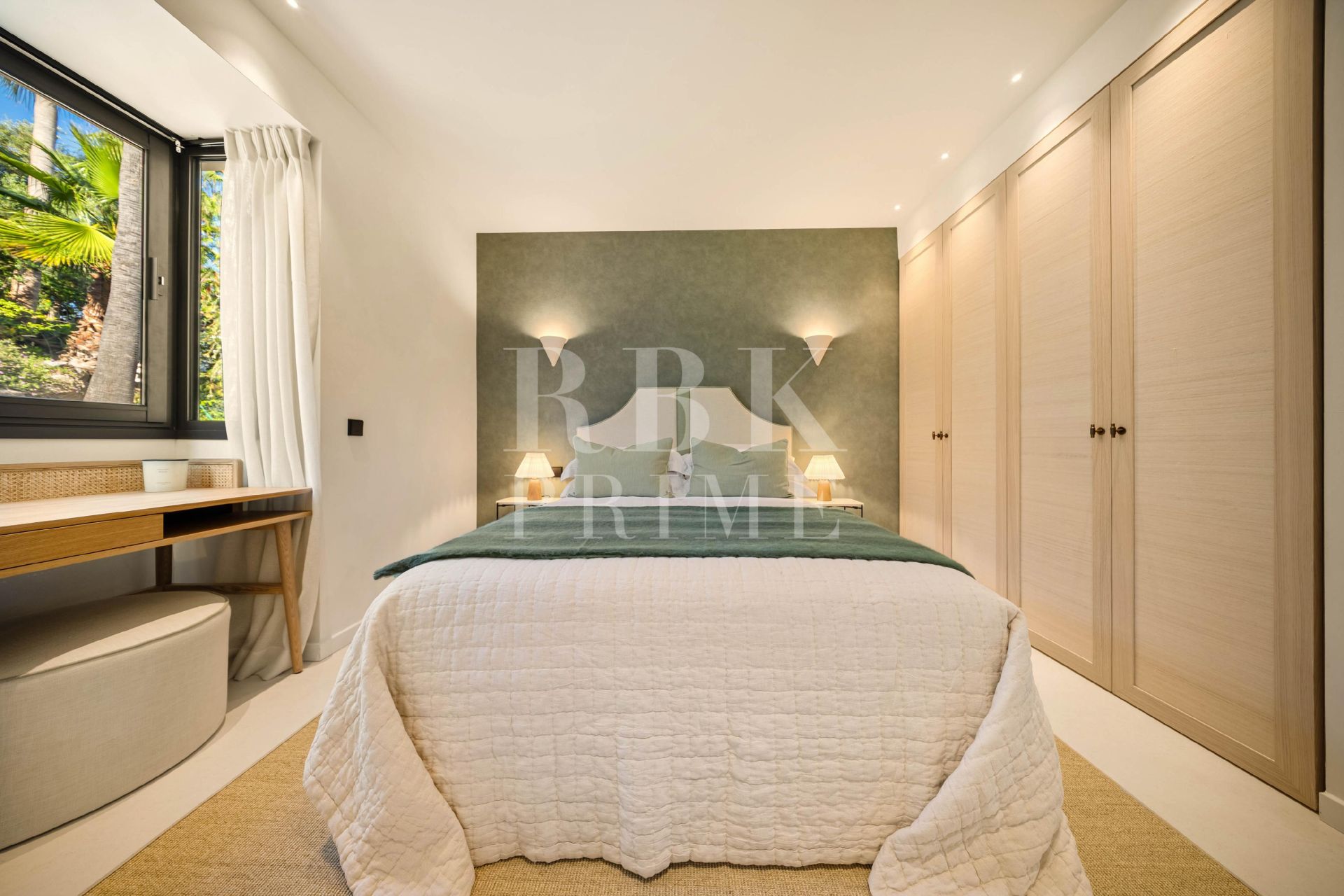 Available - Villa - Málaga - Costa del Sol
