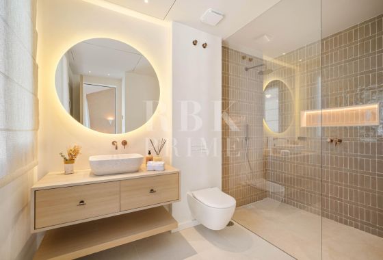 Villa · Available - Málaga
