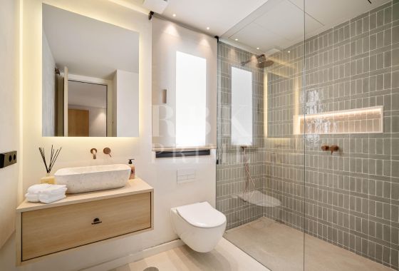 Villa · Available - Málaga