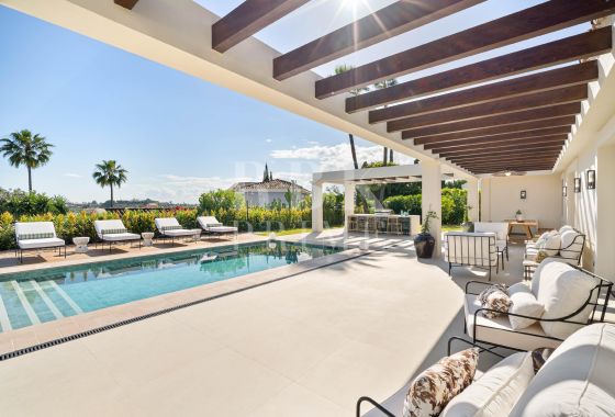 Villa · Available - Málaga