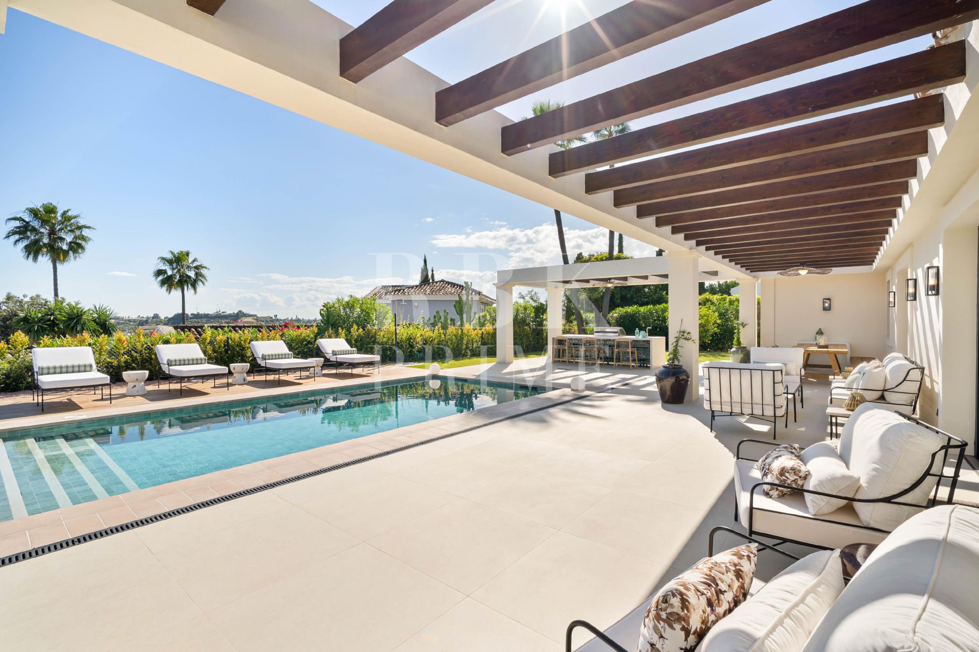 Available - Villa - Málaga - Costa del Sol