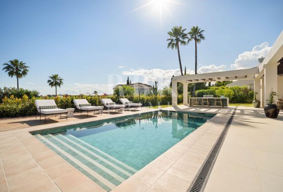 Villa · Available - Málaga
