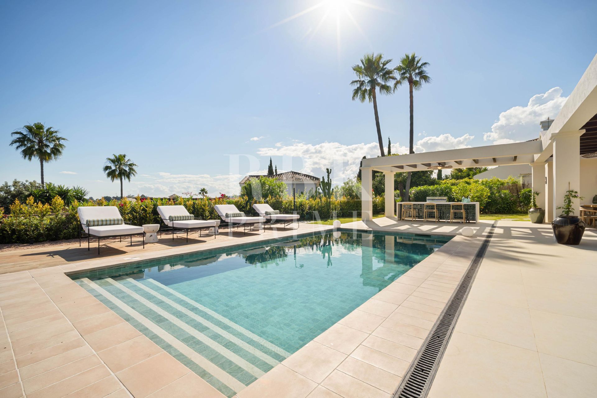 Available - Villa - Málaga - Costa del Sol