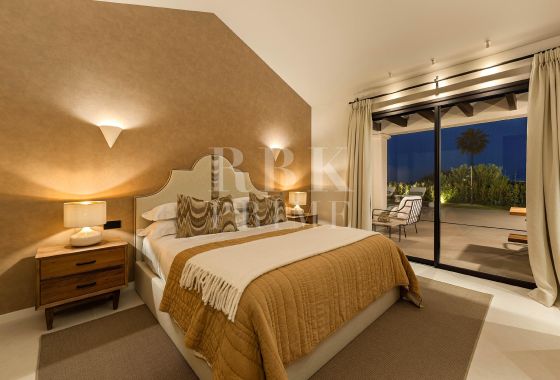 Villa · Available - Málaga
