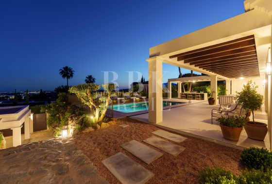 Villa · Available - Málaga