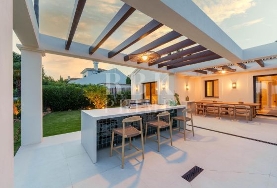 Villa · Available - Málaga