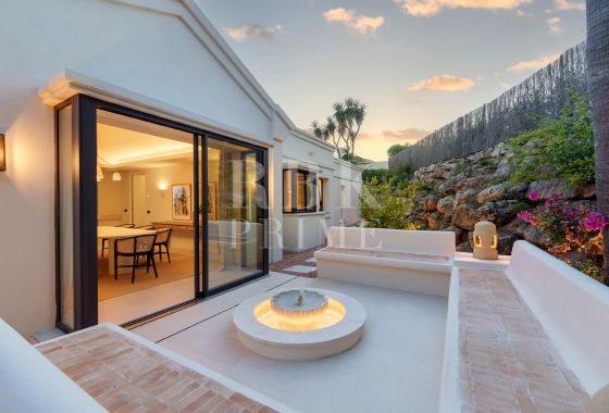 Villa · Available - Málaga