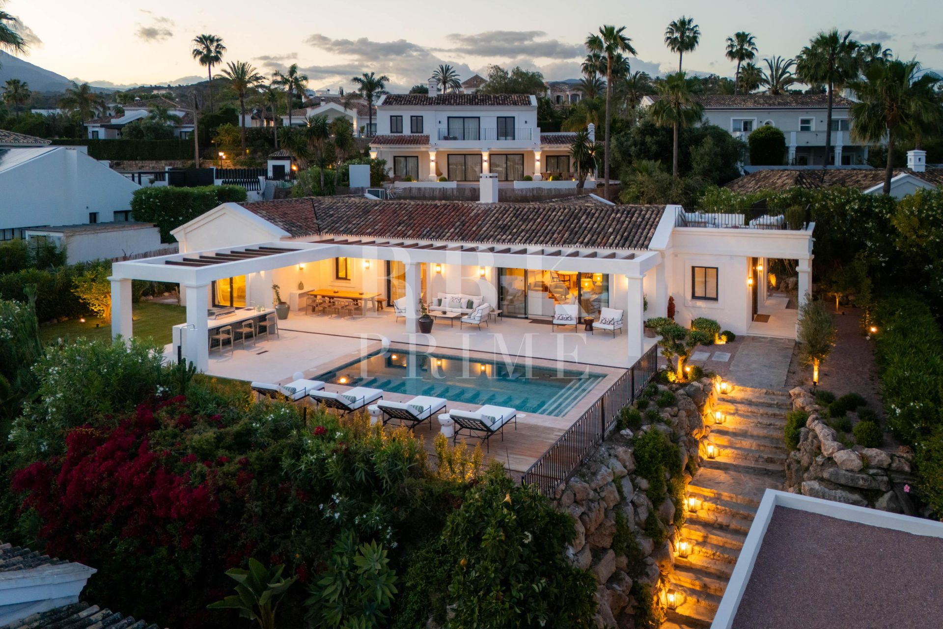 Available - Villa - Málaga - Costa del Sol