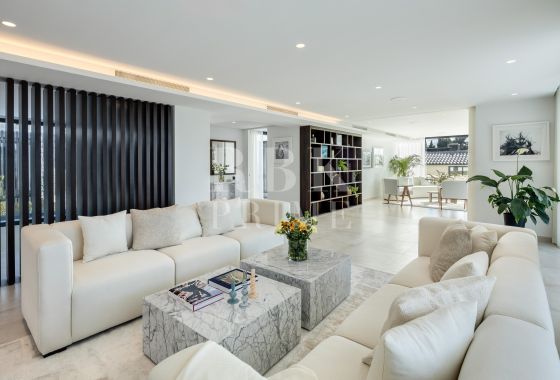 Villa · Available - Málaga