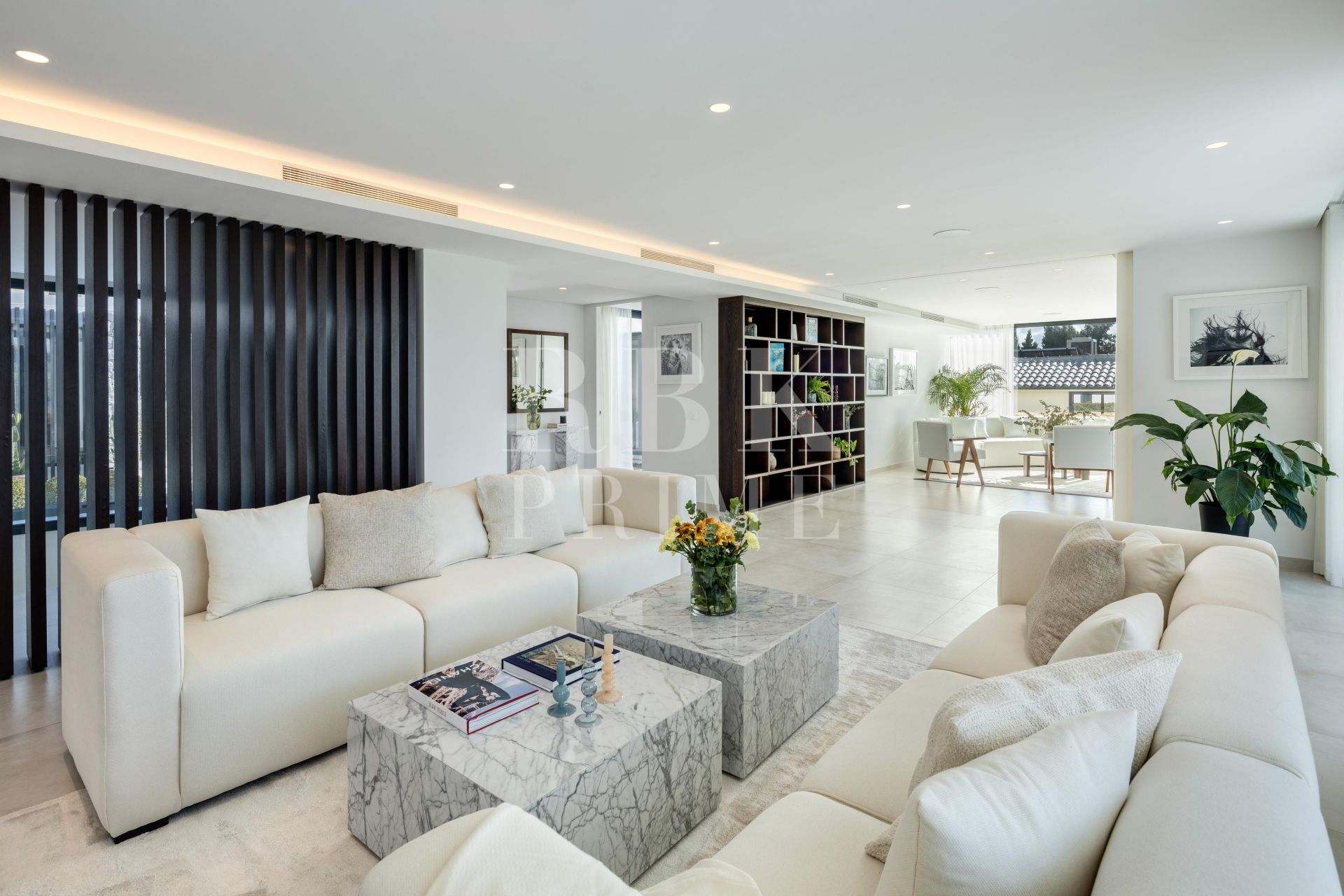Available - Villa - Málaga - Costa del Sol