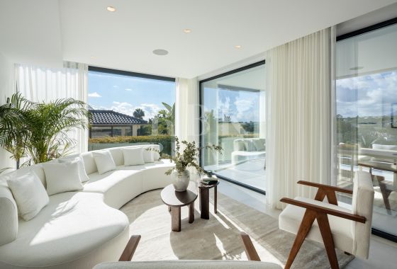 Villa · Available - Málaga