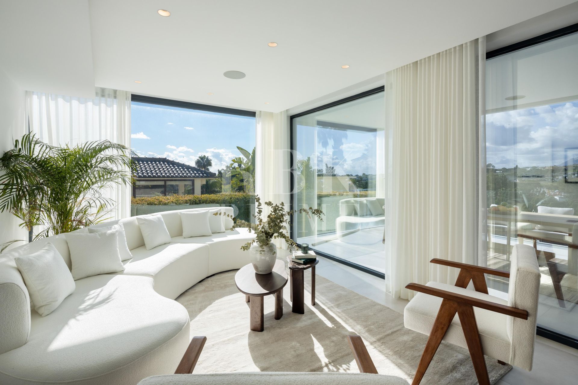 Available - Villa - Málaga - Costa del Sol