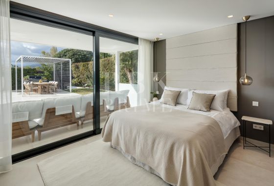 Villa · Available - Málaga