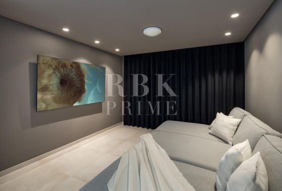 Villa · Available - Málaga
