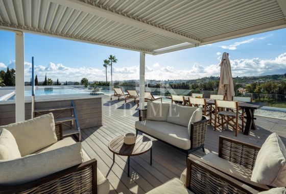 Villa · Available - Málaga