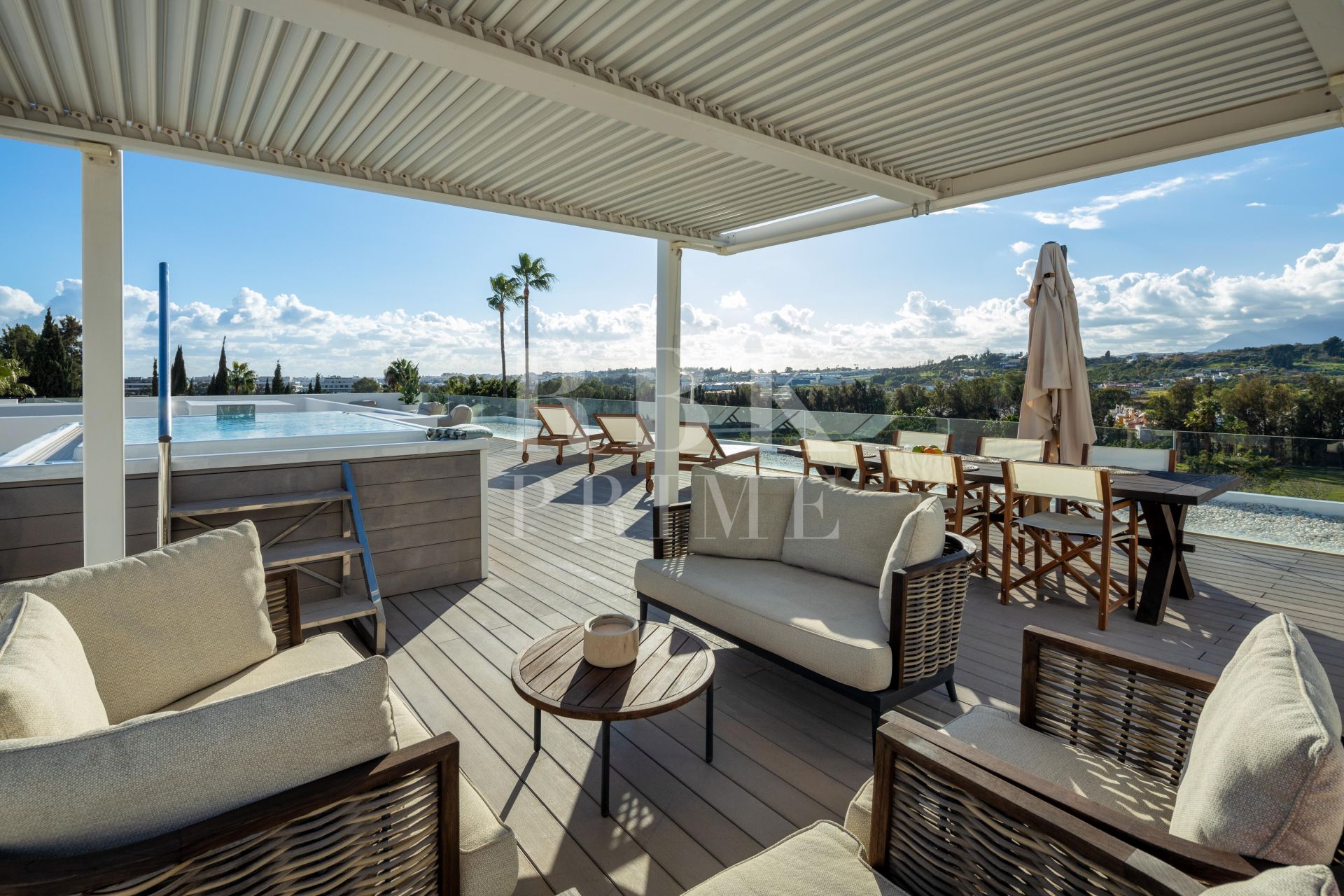 Available - Villa - Málaga - Costa del Sol