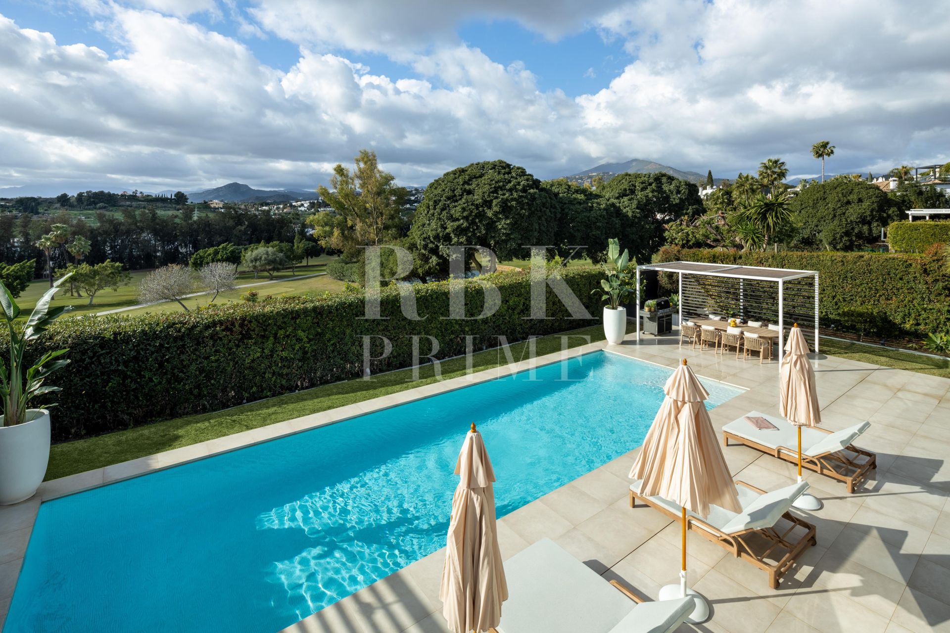Available - Villa - Málaga - Costa del Sol