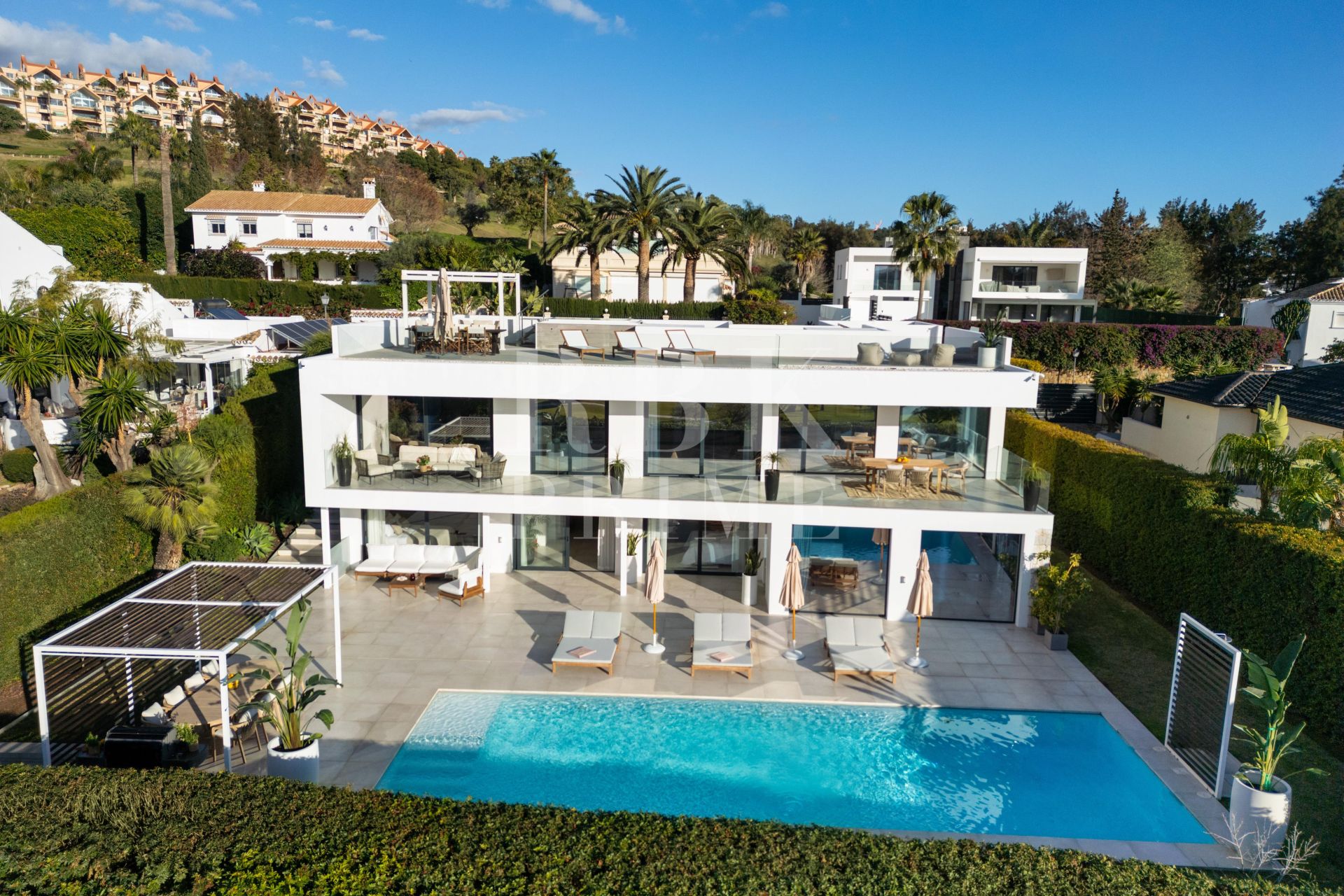 Available - Villa - Málaga - Costa del Sol
