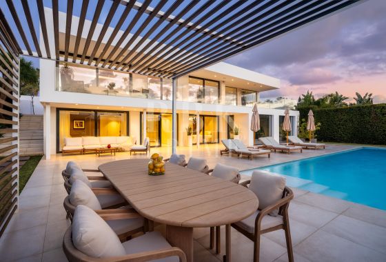 Villa · Available - Málaga