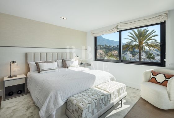 Villa · Available - Málaga