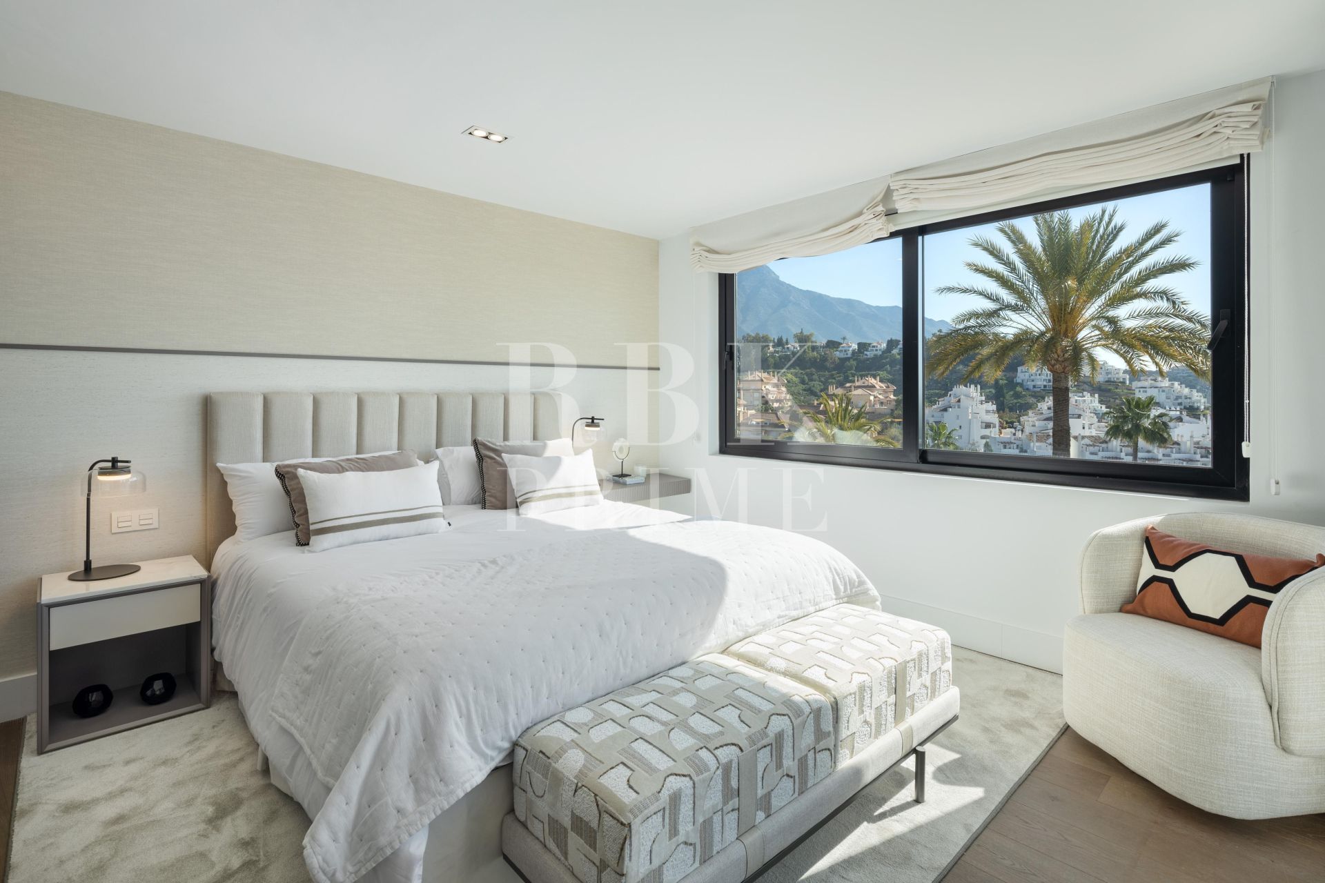 Available - Villa - Málaga - Costa del Sol