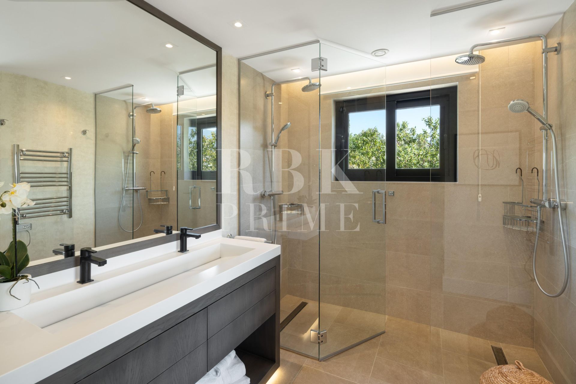 Available - Villa - Málaga - Costa del Sol