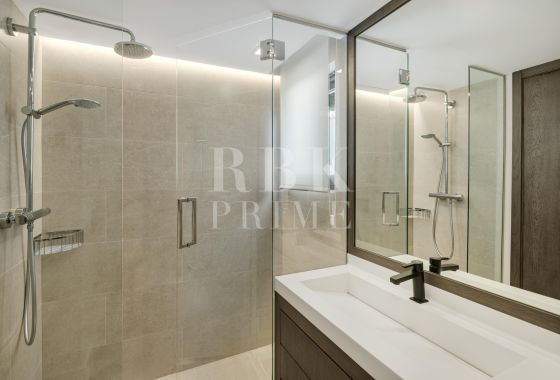 Villa · Available - Málaga