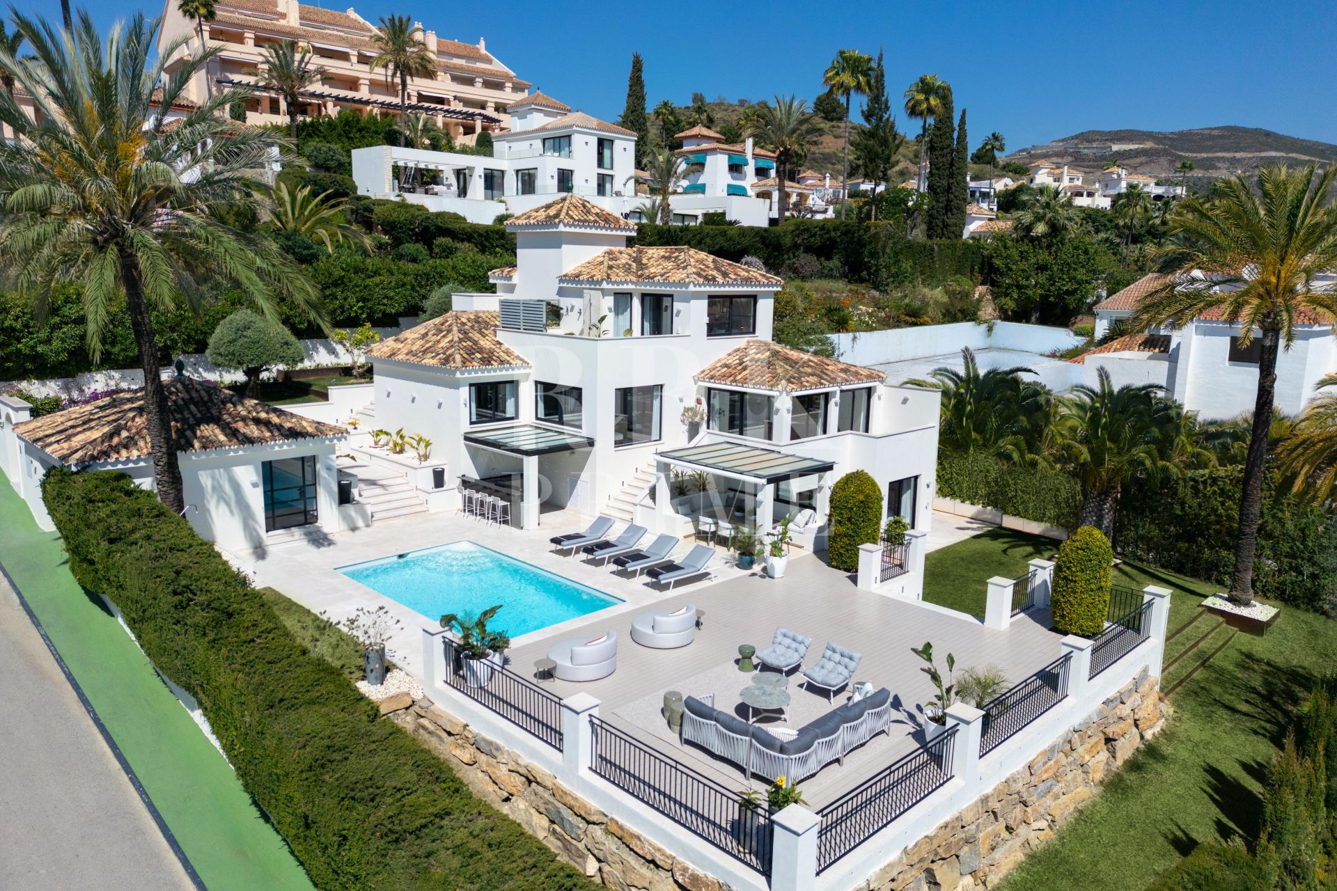 Available - Villa - Málaga - Costa del Sol