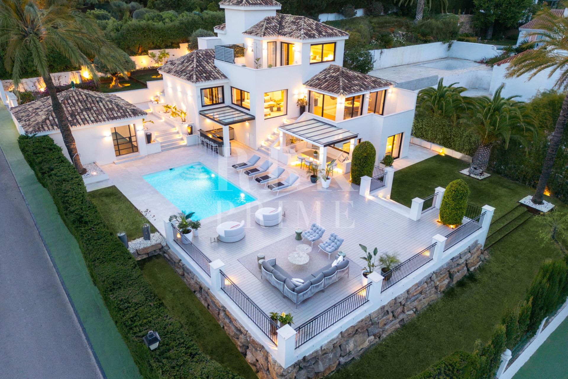 Available - Villa - Málaga - Costa del Sol
