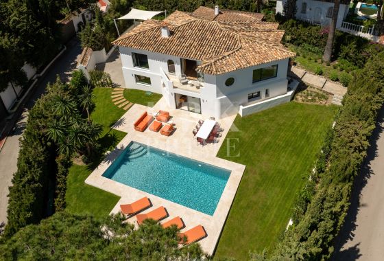 Villa · Available - Málaga