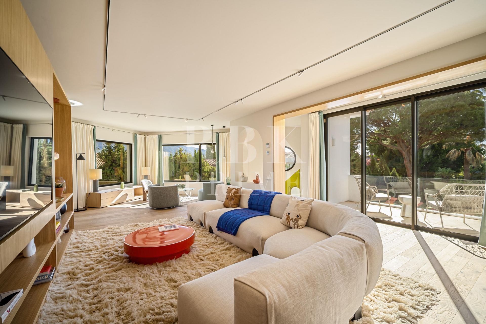 Available - Villa - Málaga - Costa del Sol