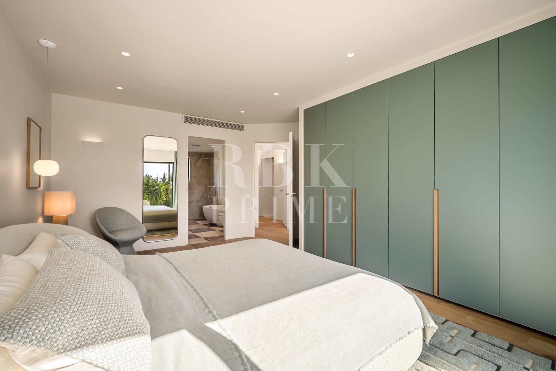 Available - Villa - Málaga - Costa del Sol