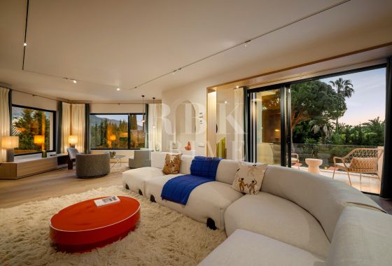 Villa · Available - Málaga