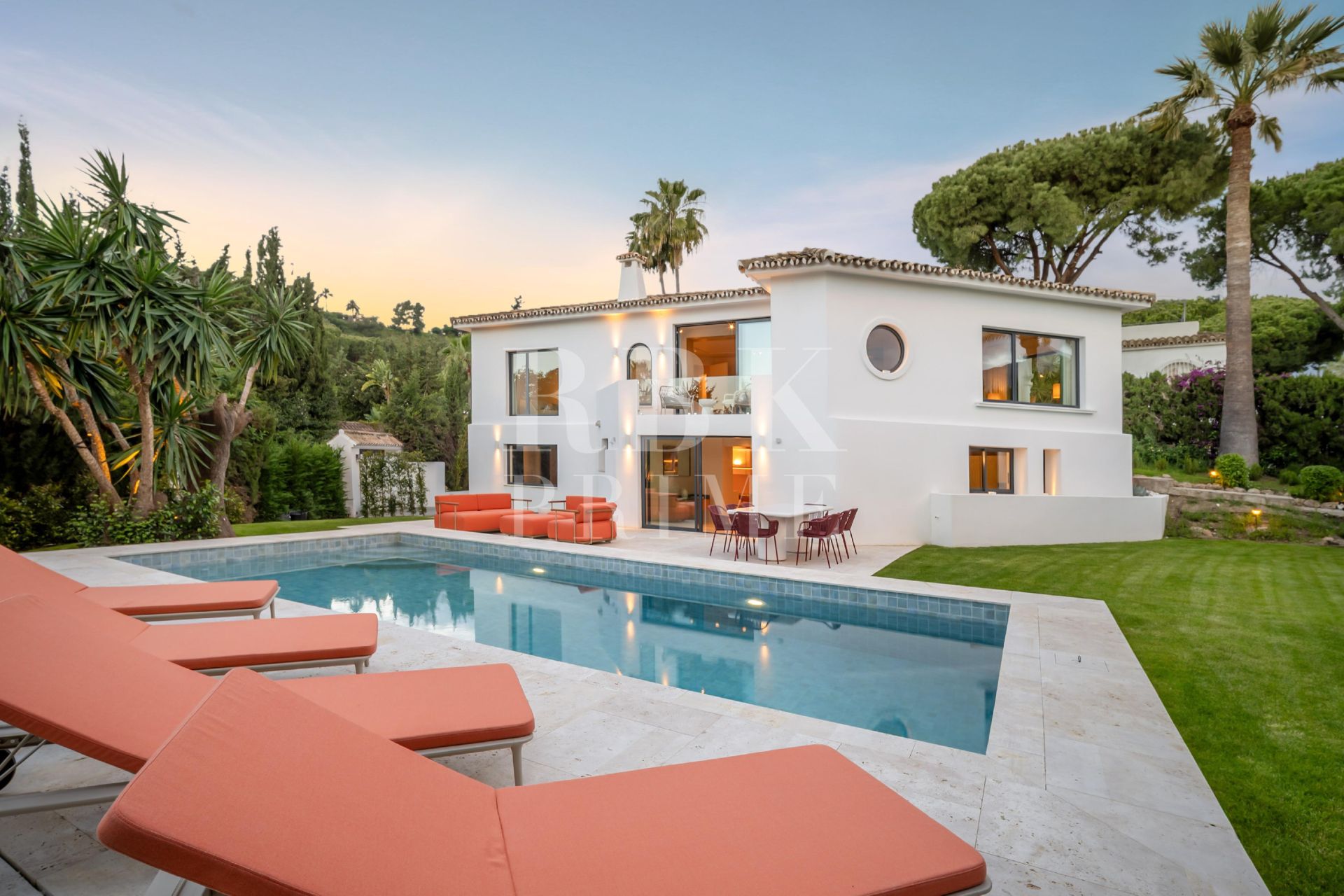 Available - Villa - Málaga - Costa del Sol