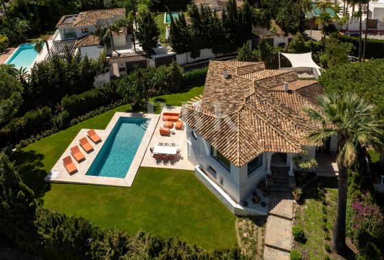 Villa · Available - Málaga