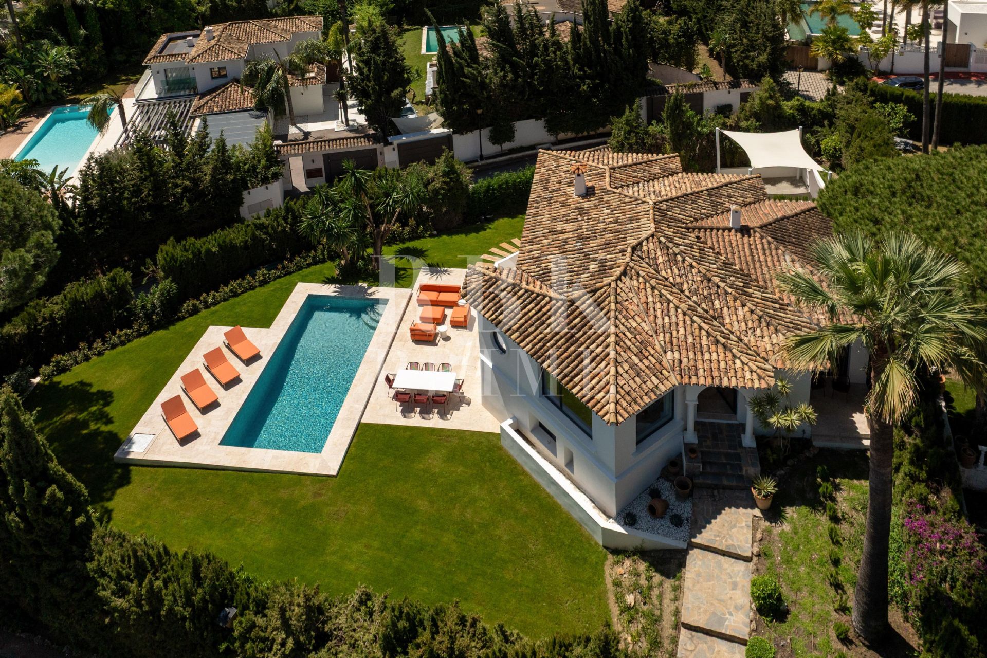 Available - Villa - Málaga - Costa del Sol