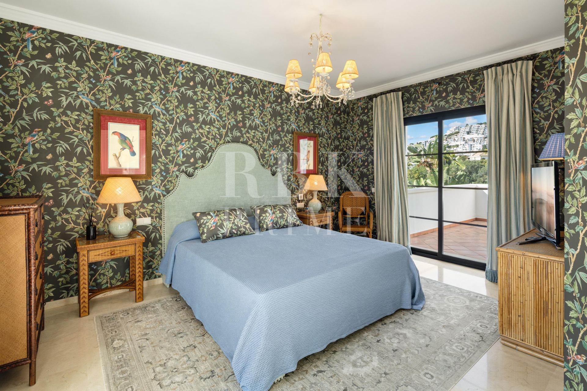 Available - Villa - Málaga - Costa del Sol